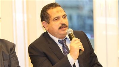 خبير اقتصادى: فرض رسوم على الإقرار الضريبى الإلكترونى يُربك الشركات