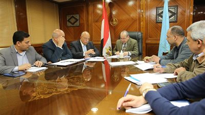 محافظ كفرالشيخ يناقش موقف تنفيذ مشروعات الخطة الاستثمارية للعام المالي 2018/2019