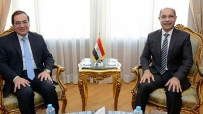 الفريق يونس المصري : الية محددة لجدولة المستحقات المتأخرة على الطيران و مراجعة المستجدات كل ستة أشهر