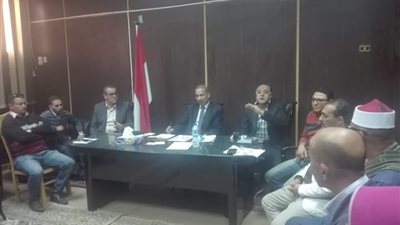 رئيس مدينة السادات يبحث الاستعدادات النهائية للإستفتاء على الدستور