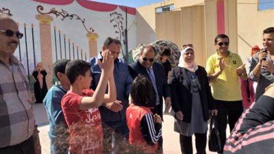 تحت شعار 