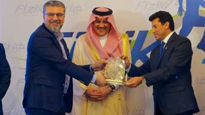 وزير الرياضة والسفير السعودي يكرمان نجوم الرياضة والاعلام