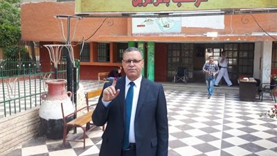 سعد سليم يدلي بصوته في الاستفتاء على الدستور ويؤكد: الاقبال يعكس حرص المواطن على المشاركة الايجابية