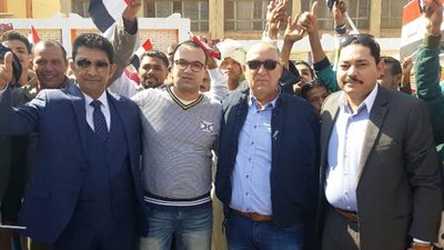 زحام شديد أمام لجان الاستفتاء بالقاهرة الجديدة