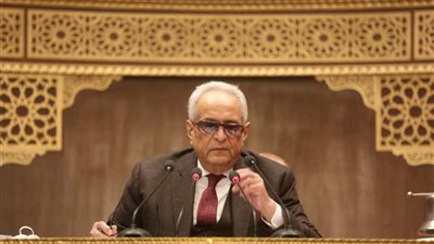 أبو شقة يرفع أعمال الجلسة العامة للشيوخ لنصف ساعة