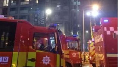 اندلاع حريق ببرج هامليتس في لندن و إجلاء 20 شخصا