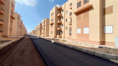 رئيس مدينة رأس سدر يتابع مشروعات رصف طرق بالخطة الاستثمارية بمنطقة الإسكان الاجتماعى