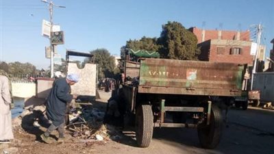 رفع ٢٥٠طن من المخلفات بالمنيا