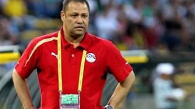 مدرب المنتخب يطالب 