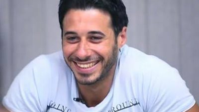 احمد السعدنى يحتفل بفوز المنتخب المصرى 