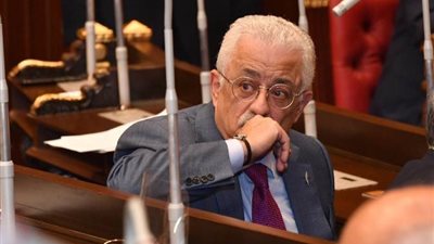 استجابة فورية للجمهورية اونلابن : شوقي:سنتخذ كافة الاجراءات اللازمة لحماية المعلمين ضد الغشاشين