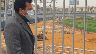 وزير الرياضة يتفقد فرع نادى النادي بشيراتون