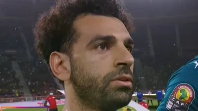 محمد صلاح: إبنتى مكة دعت لنا بالفوز .. أنا و ساديو مانى زملاء بعد النهائي بين مصر والسنغال