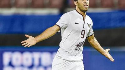 اللاعب المغربي عبد الرازق حمد الله يتكفل بمنزل لأسرة ريان