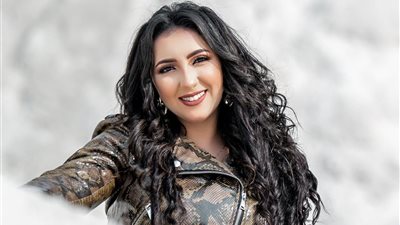 المطربه آيه عبد الله تطرح أغنيه 