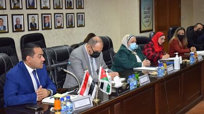 صالح الشيخ يشيد بالتجربة الاردنية في مجال الإدارة وشئون الوظيفة