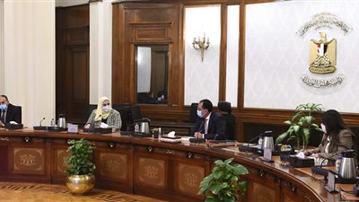 رئيس الوزراء يتابع موقف تنفيذ مشروع 