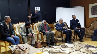 الكاتب فؤاد مرسى فى نادى أدب الإسماعيلية : مصطلح 