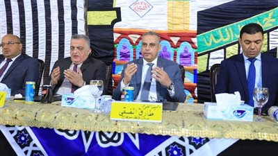 محافظ سوهاج ومدير الأمن يشهدان صلح عائلتي 