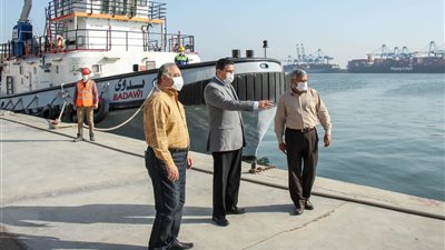 ٢٩ سفينة و ٥١٢٧ شاحنة على أرصفة ميناء دمياط