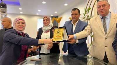 مستقبل وطن كفرالشيخ يكرم الطلبة المتفوقين فى سيدي سالم