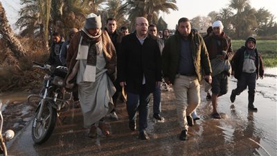 حصر المنازل والزراعات المتضررة من السيول بشرق بنى سويف