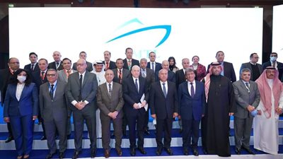 النقل :تطوير الموانئ المصرية بإنشاء أرصفة جديدة بإجمالي أطوال 35 كم