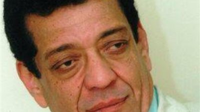 وزيرة الثقافة تنعى التشكيلى الكبير محمد الطراوى