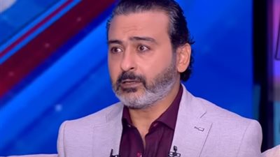 أحمد عزمي: أخويا قُتل بـ13 طعنة بسبب خناقة.. فيديو