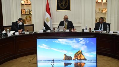 الجزار: هناك زيادة كبيرة فى حجم المشروعات التى تتولى جهات وزارة الإسكان تنفيذها فى مختلف المجالات