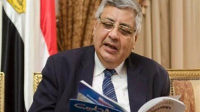 مستشار الرئيس للصحة: بدأنا نشهد إنحسارا لحالات كورونا.. وأوميكرون قلت شراسته عن المتحورات الأخرى