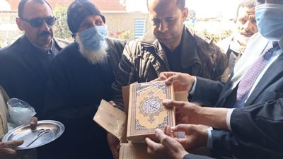 قمص مركز ناصر يشارك في افتتاح مسجد ببنى سويف..صور