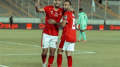 افشة وشريف يقودان هجوم الاهلى المتوقع امام المريخ السودانى