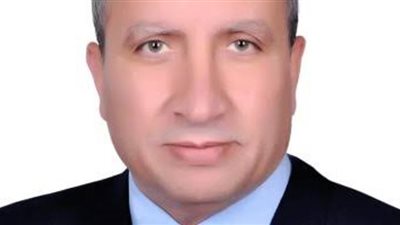 تجديد الثقة للدكتور السيد الشرقاوي رئيسا لجامعة السويس