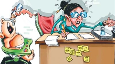 بمناسبة اليوم العالمي للمرأة.. الخبراء: الضغوط عليها فاقت التحمل.. وعلي الزوج مساعدتها