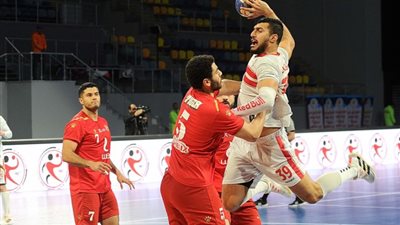 كلاسيكو اليد: الزمالك يتفدم على الأهلى 12 / 11 فى الشوط الأول