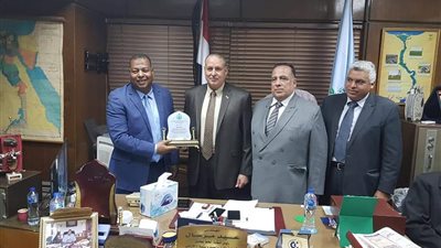 رئيس نقابة الزراعة خلال تكريمه رؤساء لجان نقابية : :العمل النقابي وطني من الدرجة الاولى