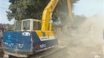 بالفيديو.. محافظة الجيزة تزيل ٢٦ حاله بناء مخالف بمنشاة القناطر وابو النمرس وأطفيح