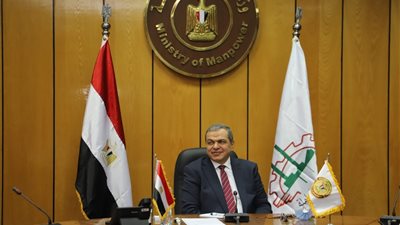 القوي العاملة : صرف 3.6 مليون جنيه إعانات طوارئ لـ 2609 عاملا