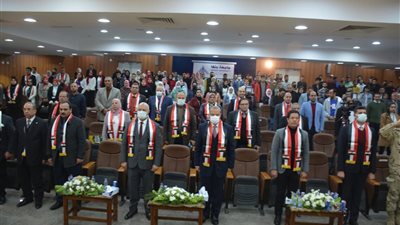 الهجان وسوسه يشهدان احتفالية جامعة بنها بيوم الشهيد