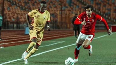 من هو معلق مباراة الاهلى والمريخ السودانى؟