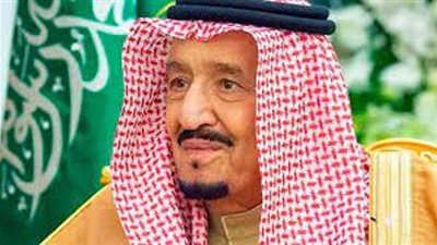 الملك سلمان يوجه بتمديد تأشيرات الأوكرانيين الموجودين فى السعودية