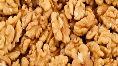 يقوي الرغبة الجنسية ويؤخر ظهور علامات الشيخوخة.. 9 فوائد مهمة لـ عين الجمل