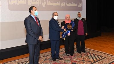 تكريم 21 أم مثالية على مستوى الإنتاج الحربي