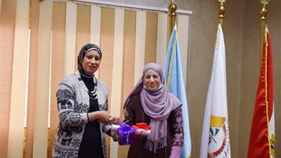 تكريم المثاليات بجهاز تنمية خليج السويس