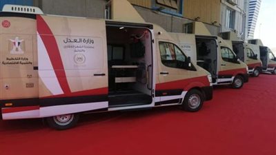التخطيط تواصل تسليم سيارات المراكز التكنولوجية المتنقلة لمصلحة الشهر العقاري