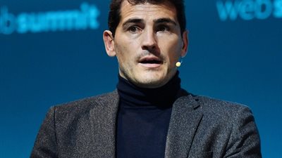 اسطورة ريال مدريد يحسم موقفه بشأن مقارنة تشافى ببيب جوارديولا