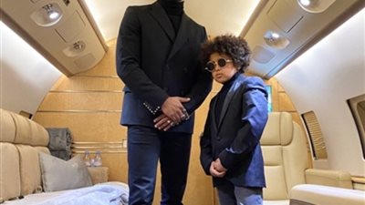 وصول محمد رمضان السعودية لإحياء حفل بجدة _فيديو