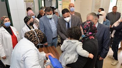 محافظ الدقهلية يدشن الحملة القومية للتطعيم ضد مرض شلل الاطفال