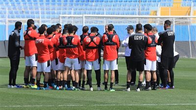بالصور.. التدريب الجماعى لمنتخب مصر قبل السفر الى السنغال